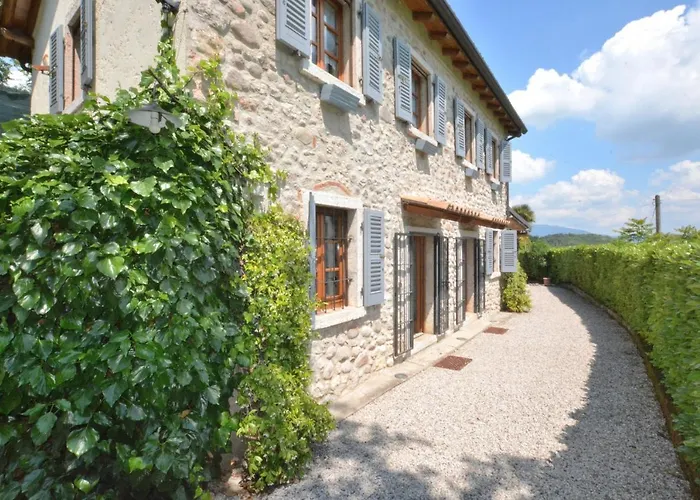 Rustico Marciaga With Pool シャレー コステロマーノ