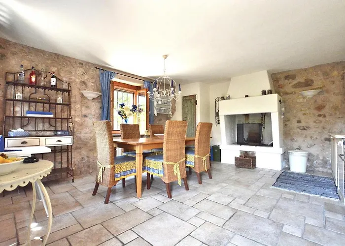 Rustico Marciaga With Pool